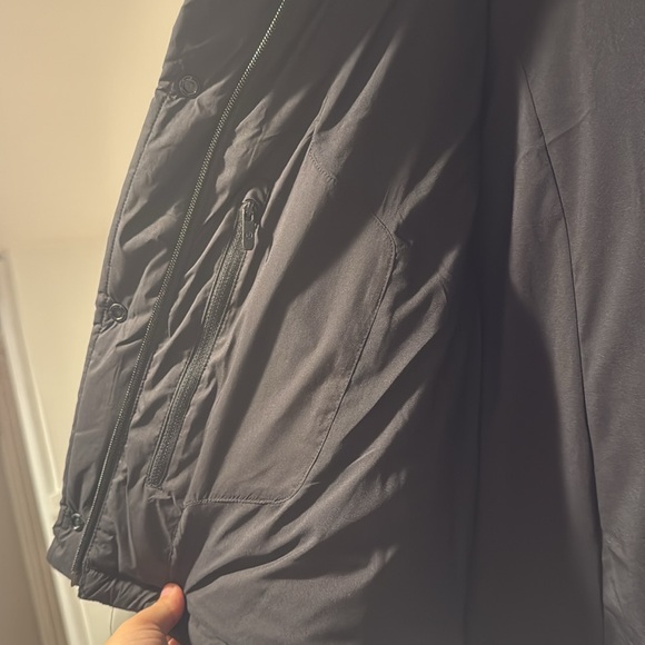 Lululemon Black Wunder Puff Cropped Vest Sz 12 - Picture 7 of 14